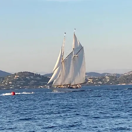 Bed and breakfast Loumar 4*