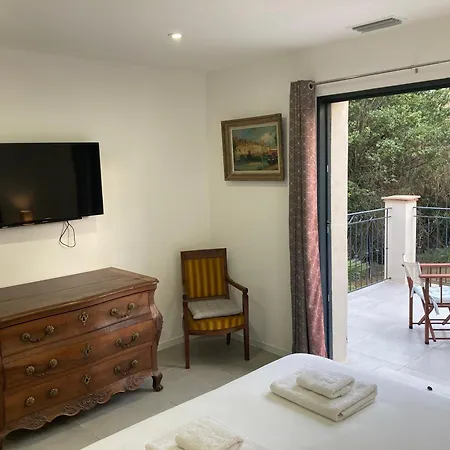 Loumar Bed and breakfast 4*