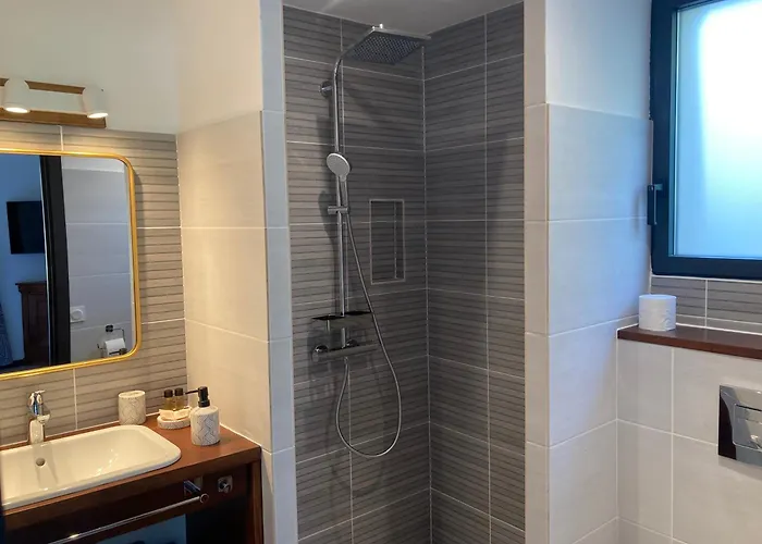 Loumar לינה וארוחת בוקר סן טרופז